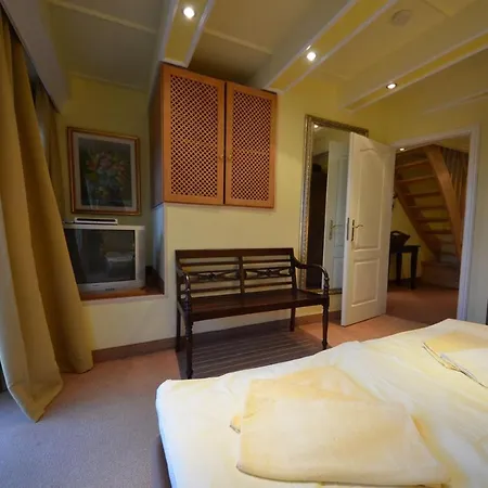 Reet-eckhaus-17f-moosbeere