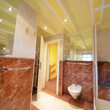 Reet-eckhaus-17f-moosbeere Feriehus