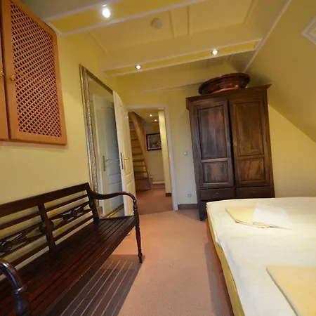 Reet-eckhaus-17f-moosbeere Feriehus Gager